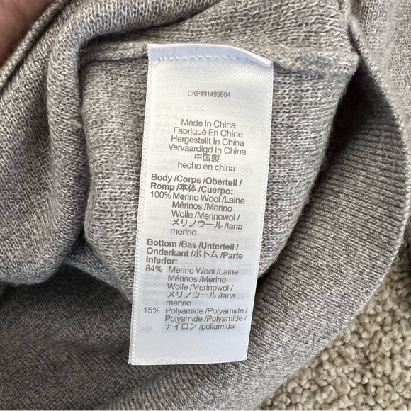 Madewell Women’s Heather Gray Crewneck Sweater, merino wool - Picture 3 of 3